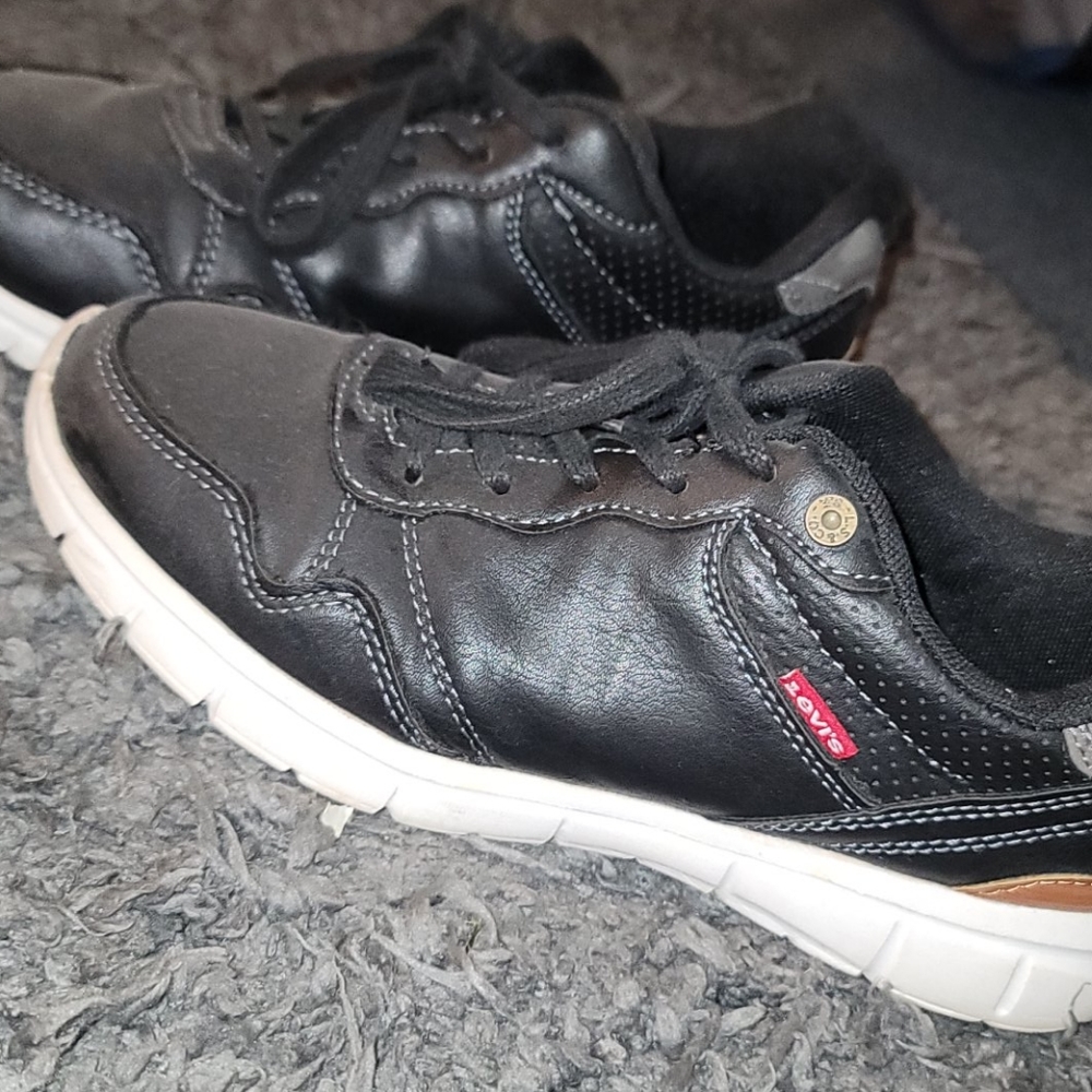 Levi's shoes for boys